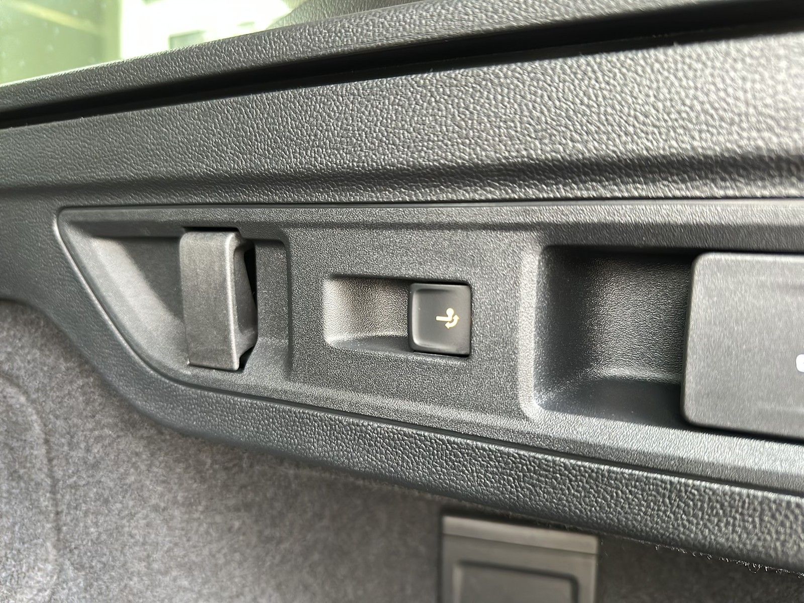 Volkswagen Passat Variant 2.0 TDI Elegance Navi Pano StaHz foto 12
