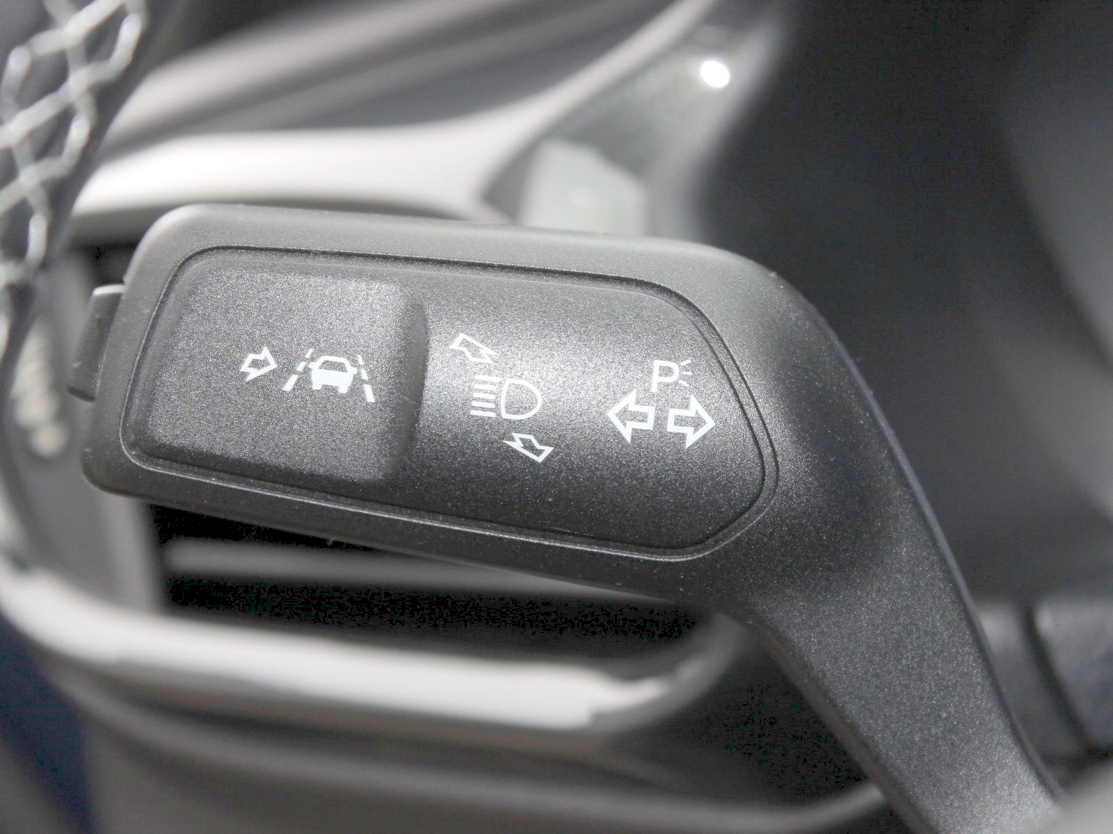 Fahrzeugabbildung Ford Puma Titanium 1,0 EcoBoost Start/Stopp