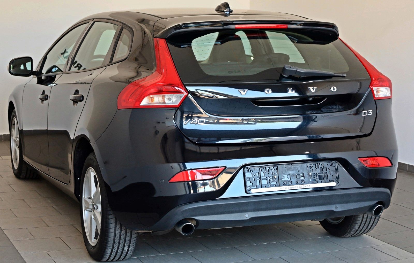 Fahrzeugabbildung Volvo V40 You! TLeder,Navi,Xenon,Kamera,SH,PDC,SR+WR