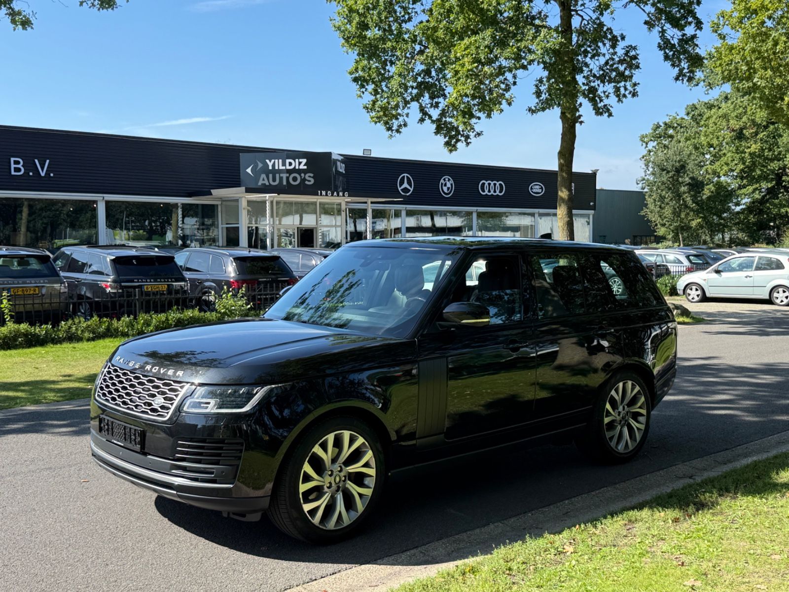 Land-Rover Range Rover - 1