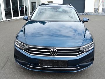 Volkswagen Passat - 4