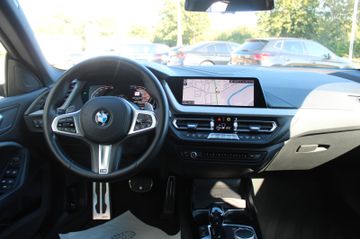 Fahrzeugabbildung BMW 220 d xDrive Gran Coupe M Sport HeadUp+ACC+19"