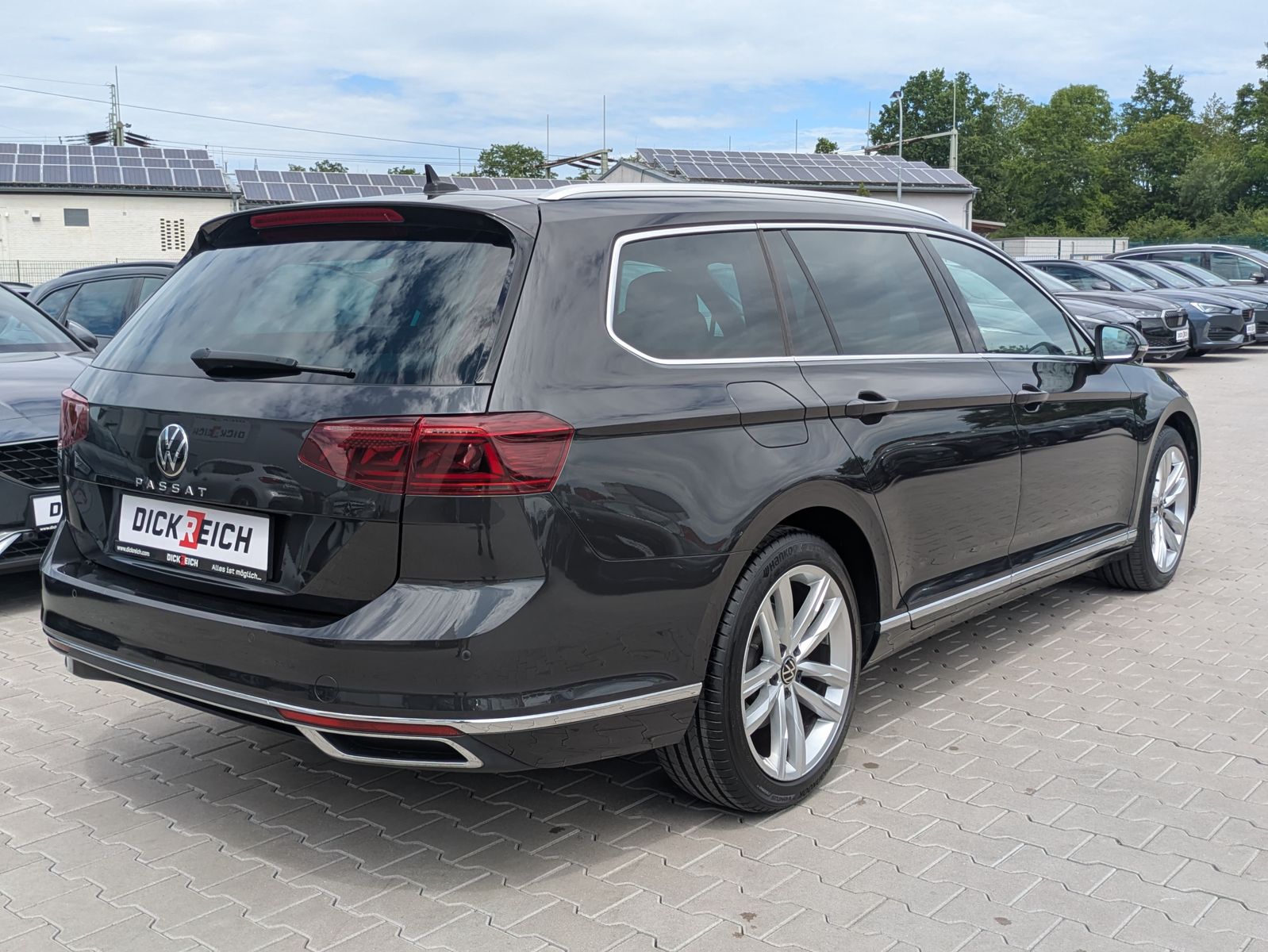 Fahrzeugabbildung Volkswagen Passat 2.0 TDI Elegance AHK*ACC*MATRIX*MASSAGE