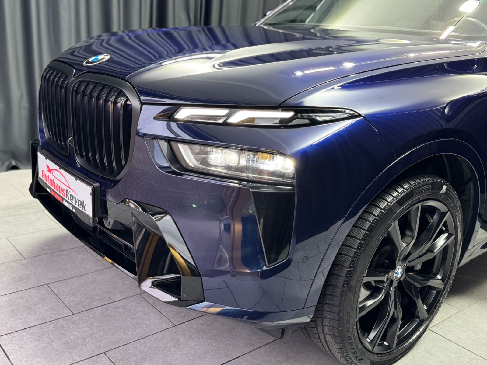 Fahrzeugabbildung BMW X7 xDrive 40 d M SPORT PRO|SKY-LOUNGE|MASSAGE|