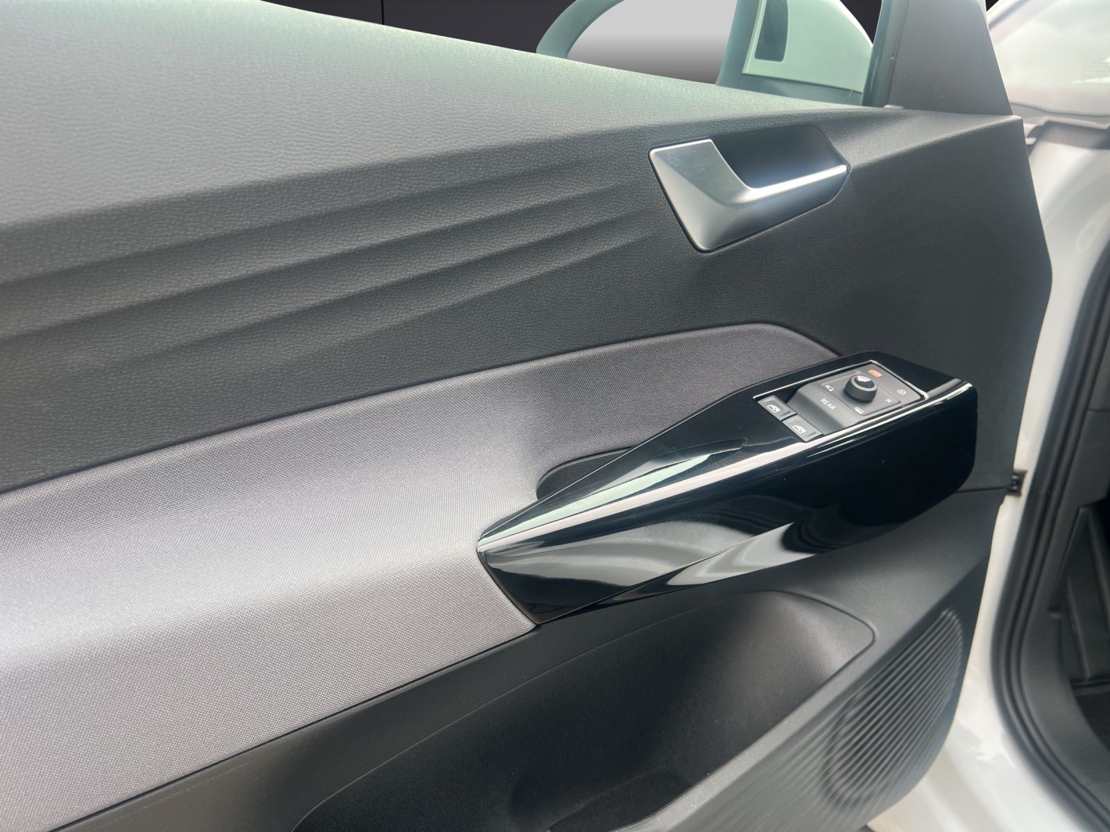 Fahrzeugabbildung Volkswagen ID.3 Pro Matrix Navi AID ACC RFK SHZ 19"