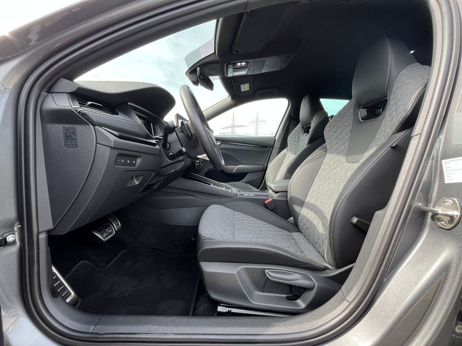 Fahrzeugabbildung SKODA Octavia 2.0 TDI Sportline DSG MATRIX*WINTER*5J.G