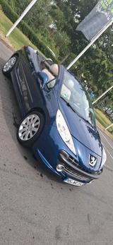 Peugeot 206cc Cabrio 1.6 Benzin - Peugeot 206 mit Benzin-Antrieb: Cabrio, 1.6