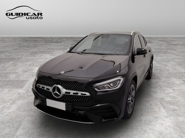 Mercedes-Benz GLA-H247 2020 - GLA 180 d Premium 