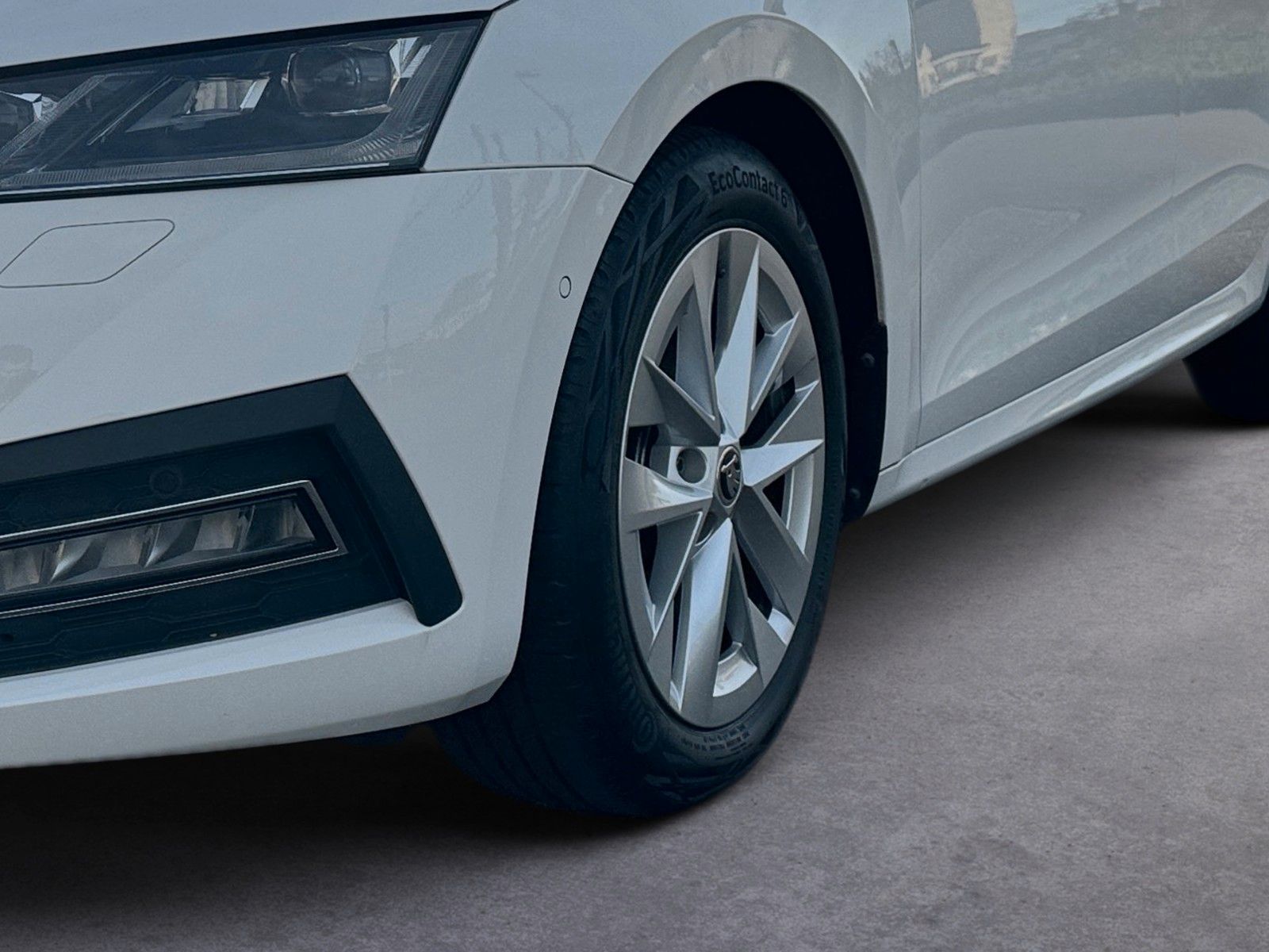 Fahrzeugabbildung SKODA Octavia Combi Style First Edition 2.0 TDI