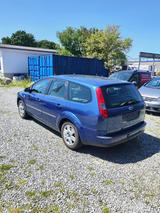 Ford Focus Turnier 1.6 ! 1. Hand Sehr gepf... - Ford Focus aus 2007: Se