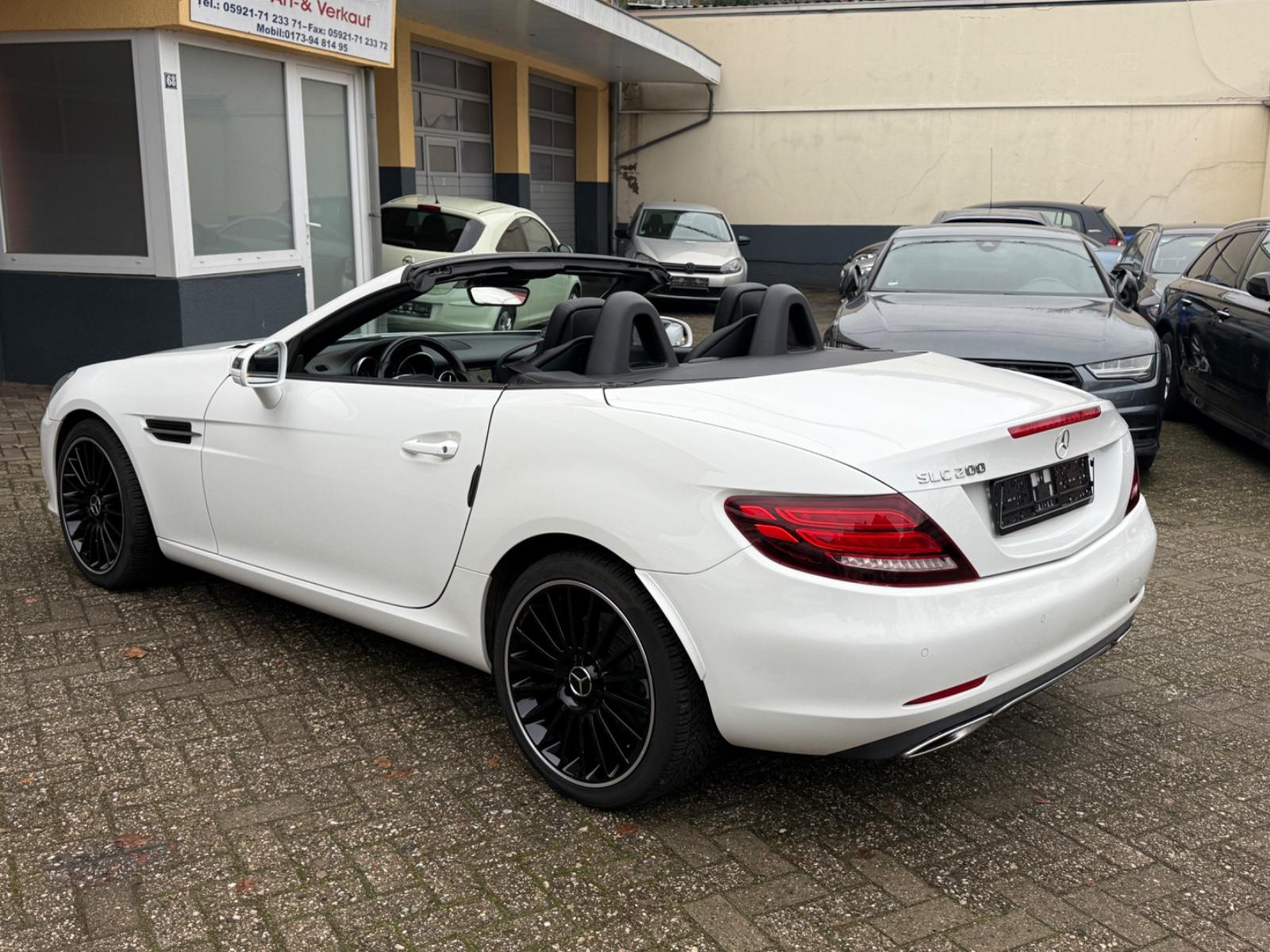 Mercedes-Benz SLC 200*LEDER*PANO*SHZ*NHZ*NAVI***