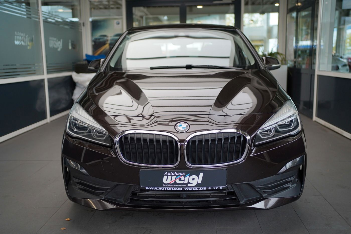 Fahrzeugabbildung BMW 218iA Active Tourer Advantage +AHK+Navi+LED+PDC+