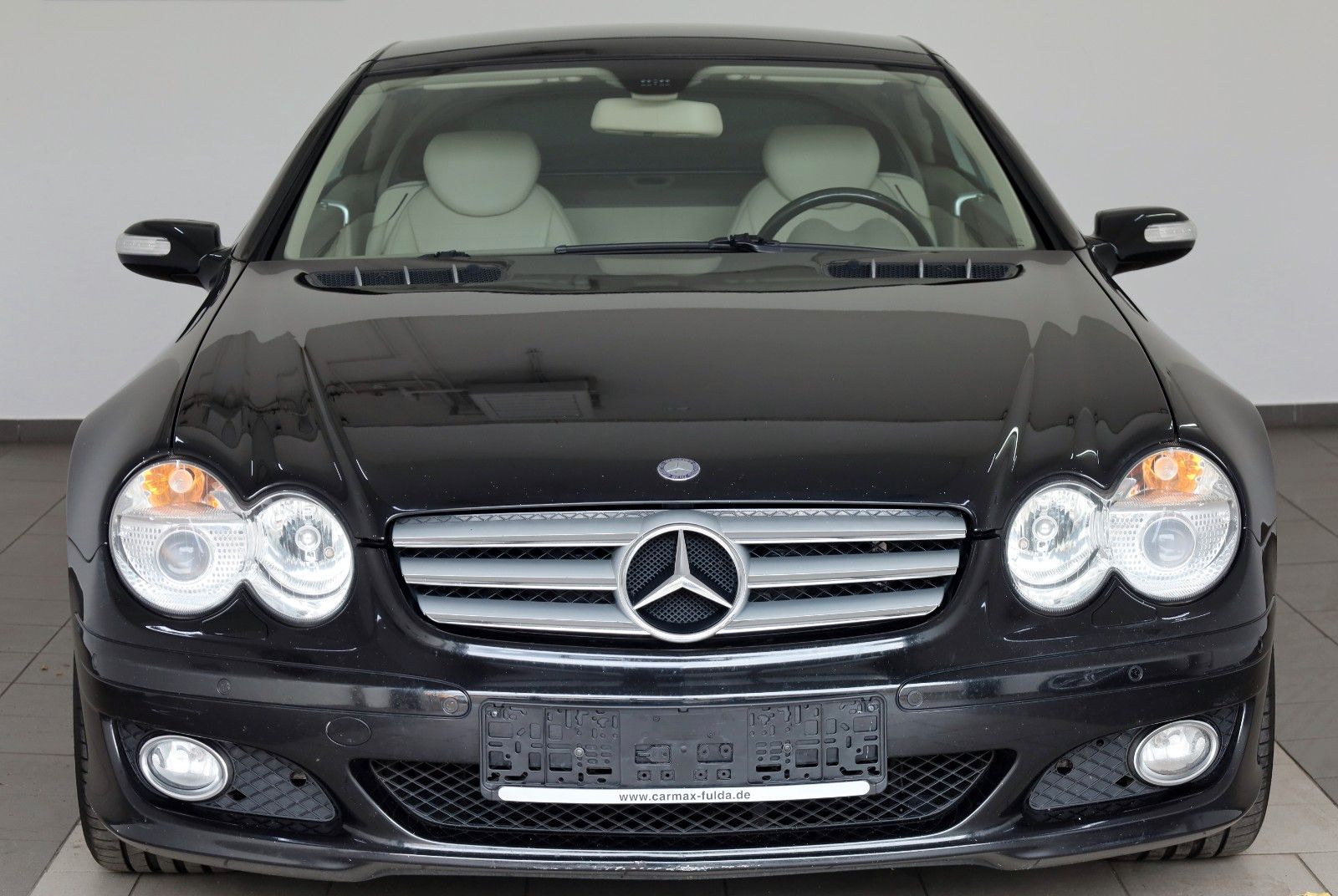 Fahrzeugabbildung Mercedes-Benz SL 350 Leder,Navi,Xenon,SH+Belüftung,PDC