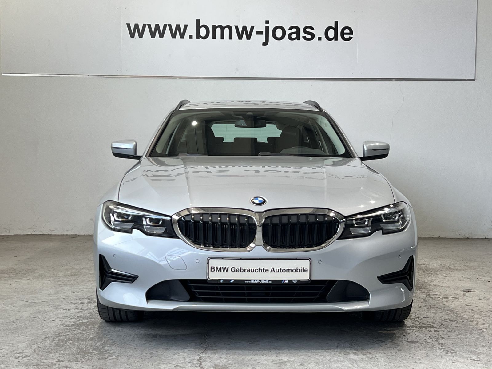 Fahrzeugabbildung BMW 320d DAB Tempomat AHK Shz PDC