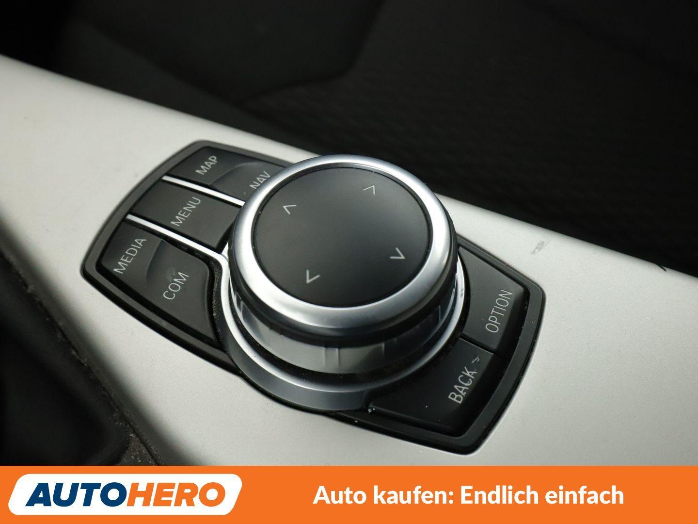 BMW 1er 116i Advantage *NAVI*TEMPO*PDC*SHZ*ALU*KLIMA