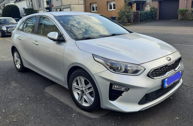 Kia Cee'd 1,6CRDi, LED, TÜV neu