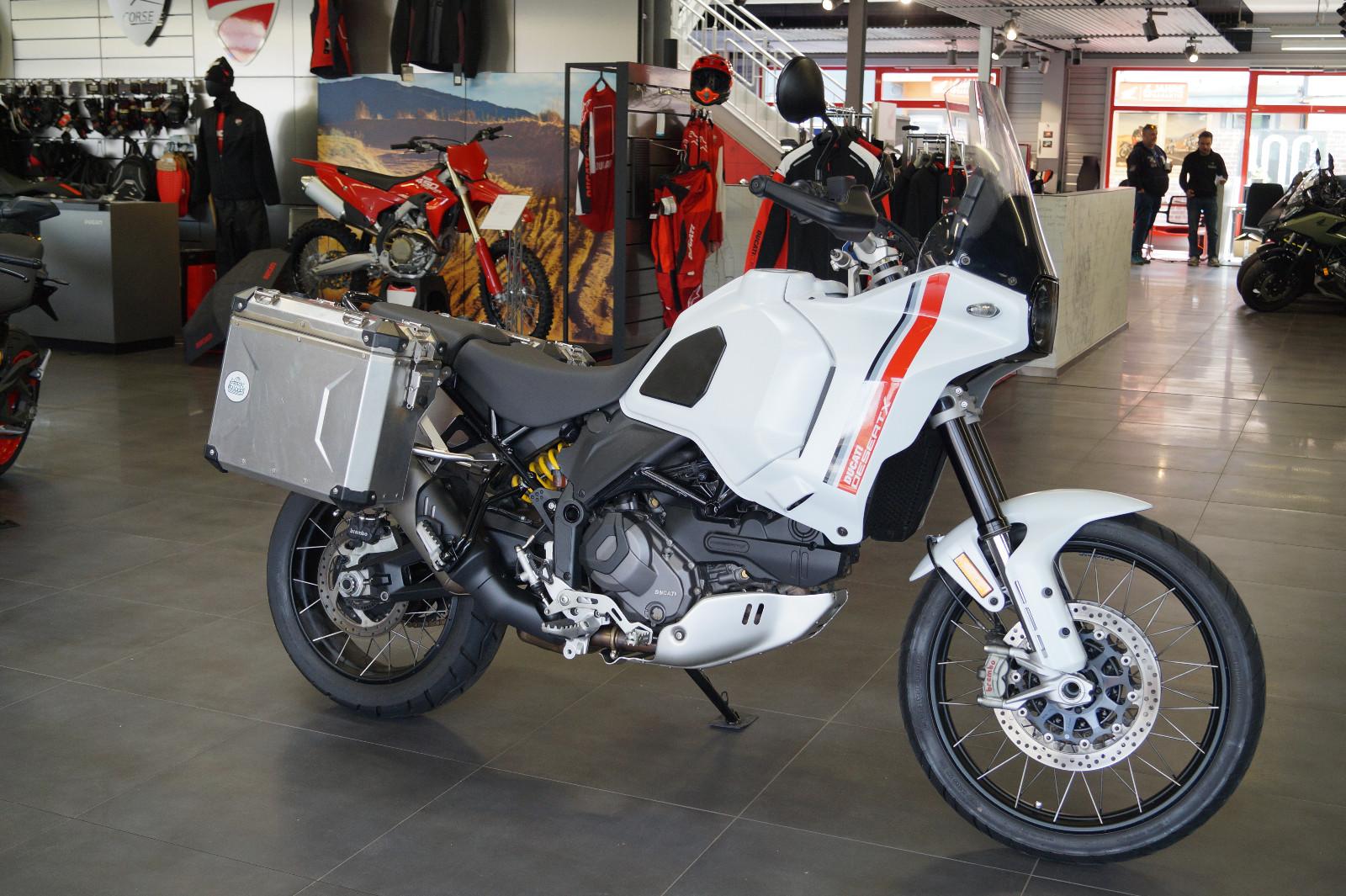 Ducati Desert X DesertX +Tieferlegung +Koffer +3 Extras