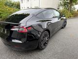 Tesla Model 3 Performance mit Tesla Garantie 05/2026 - mit Elektro-Antrieb: mit Klimaanlage, Garantie