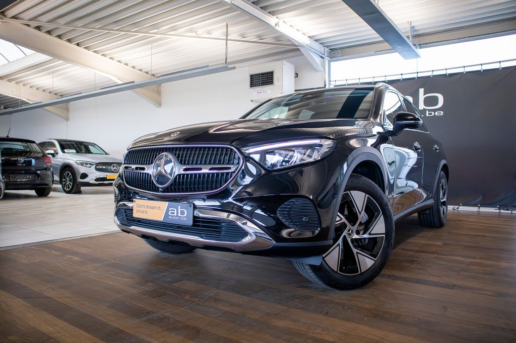 Image of Mercedes-Benz GLC 300