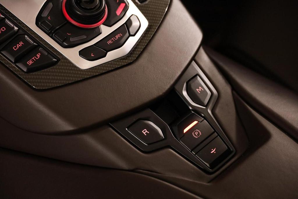 Lamborghini Aventador