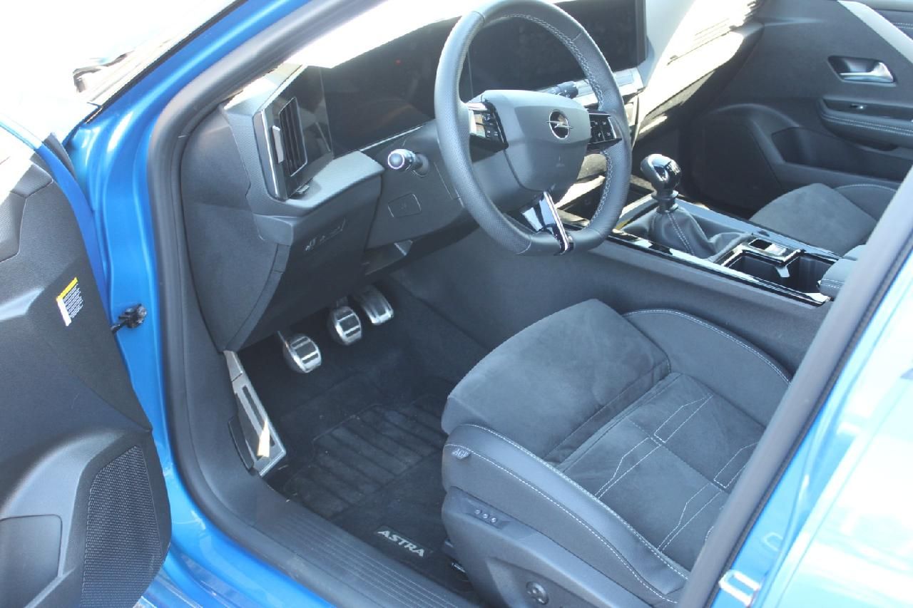 Fahrzeugabbildung Opel Astra L Sports Tourer 1.2T GS Line