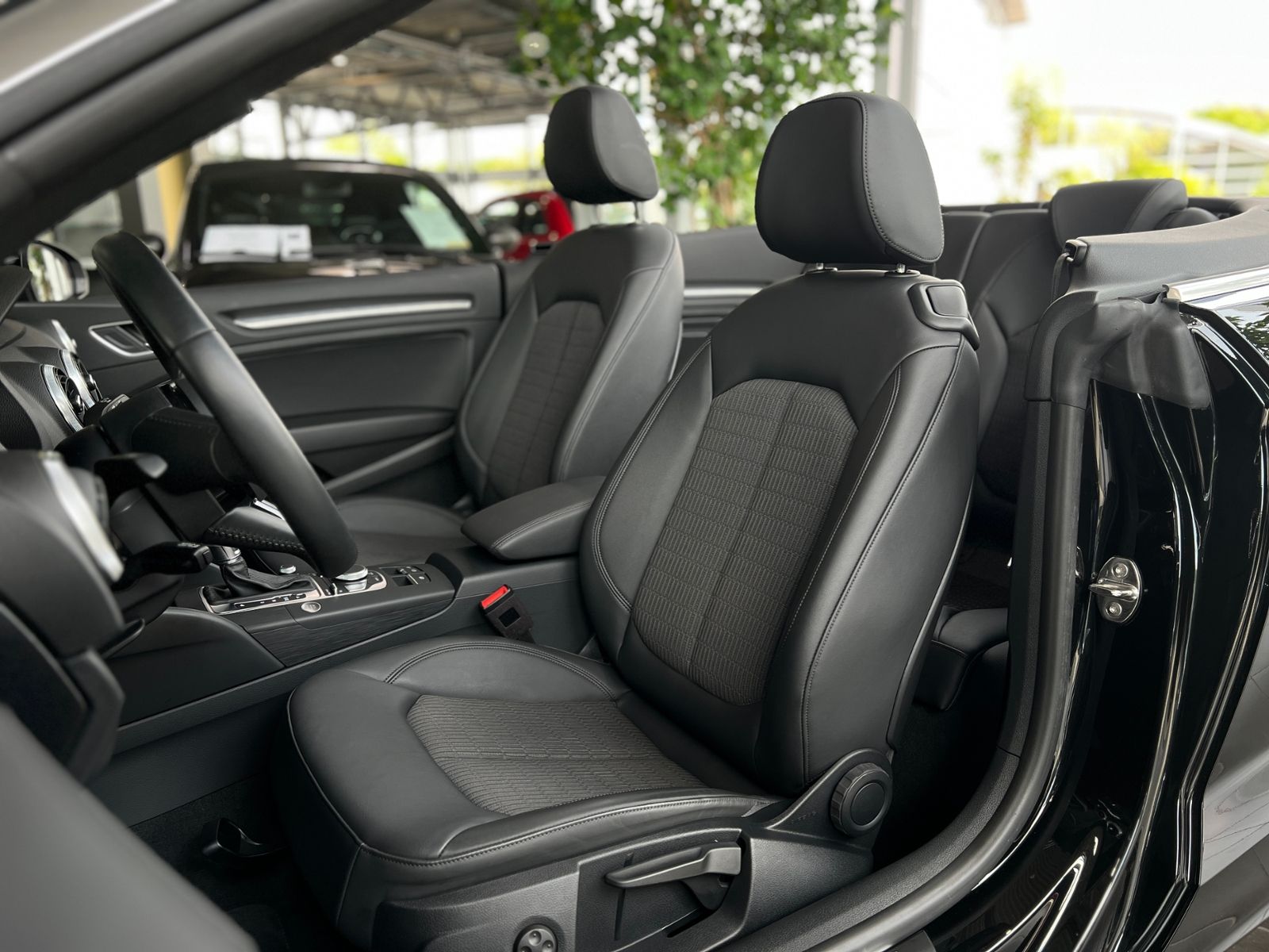 Fahrzeugabbildung Audi A3 Cabriolet  design 35 TFSI S tronic NAVI GRA S