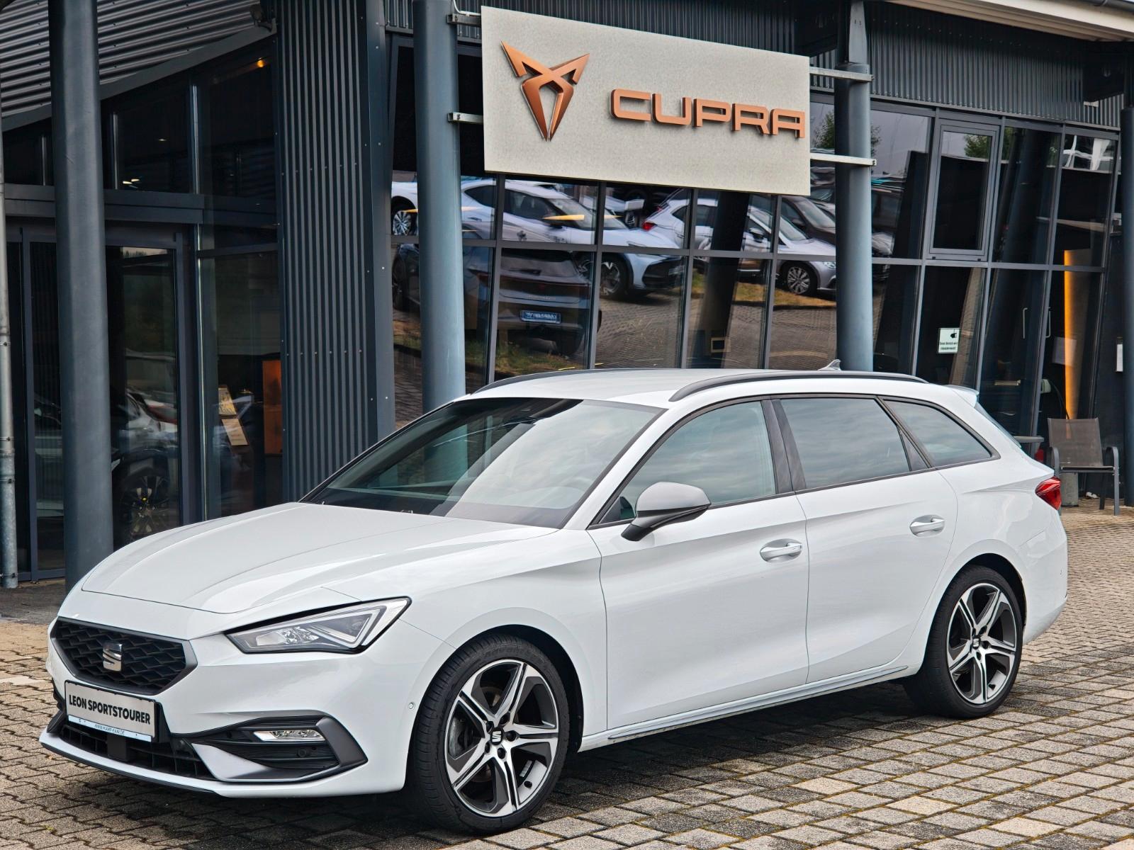 Seat Leon Sportstourer FR Plus DSG 150PS NAVI+AHK+SHZ