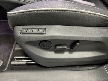 Skoda Kodiaq 1.5 TSI Sportline AHK+Panodach+Matrix