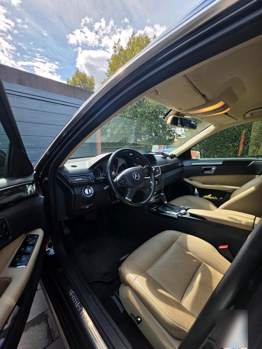 Mercedes-Benz E200 2010 — photo 6