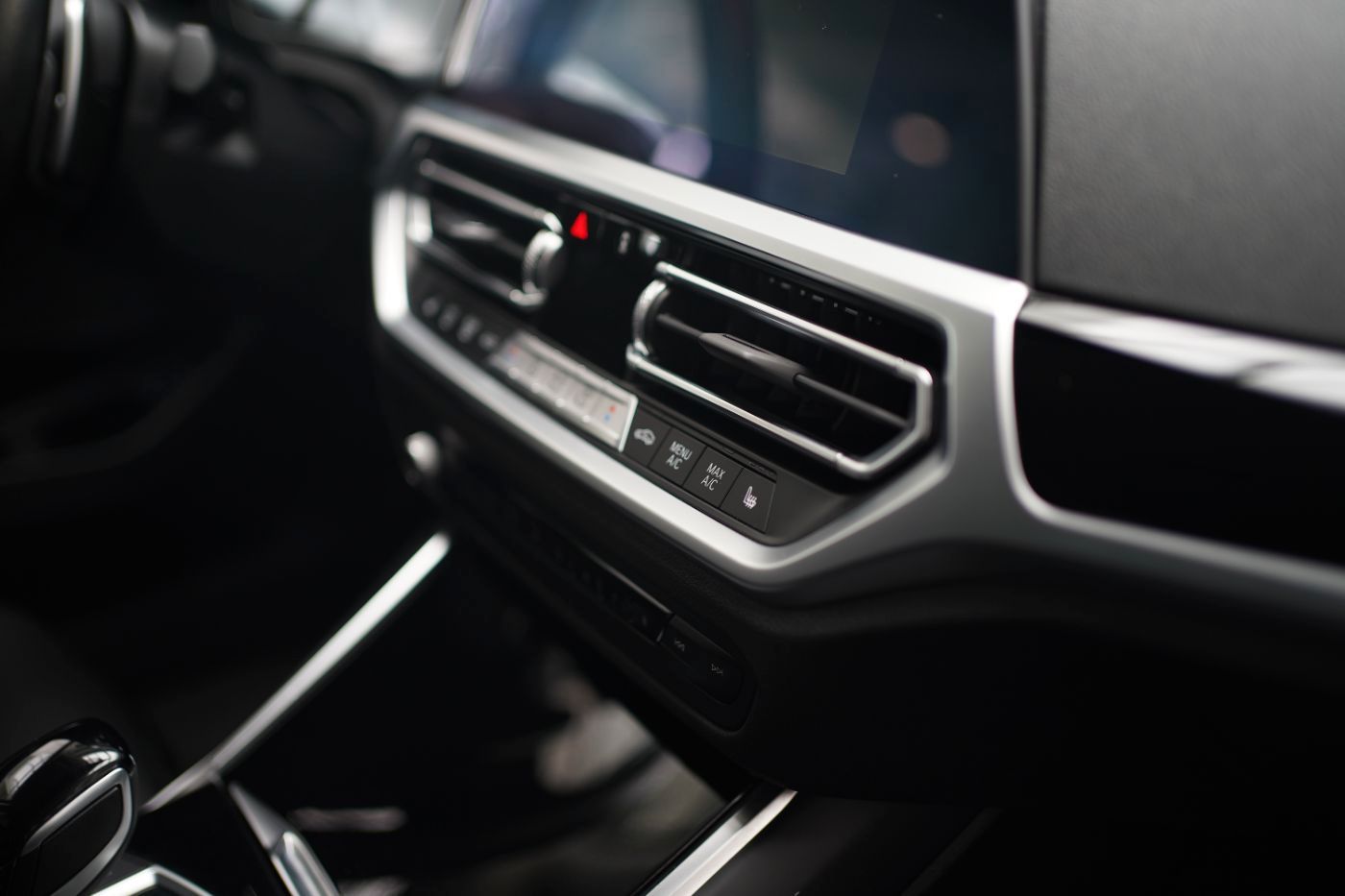 Fahrzeugabbildung BMW 320d xDrive Advantage LED+Akustikglas+DynLicht+L