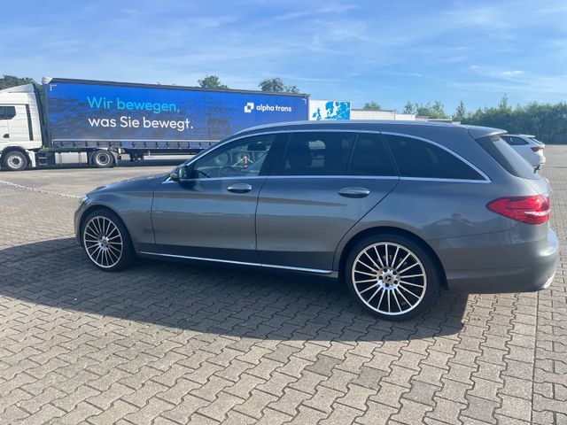 MERCEDES-BENZ C 220 d 4MATIC Avantgarde  Autom. -