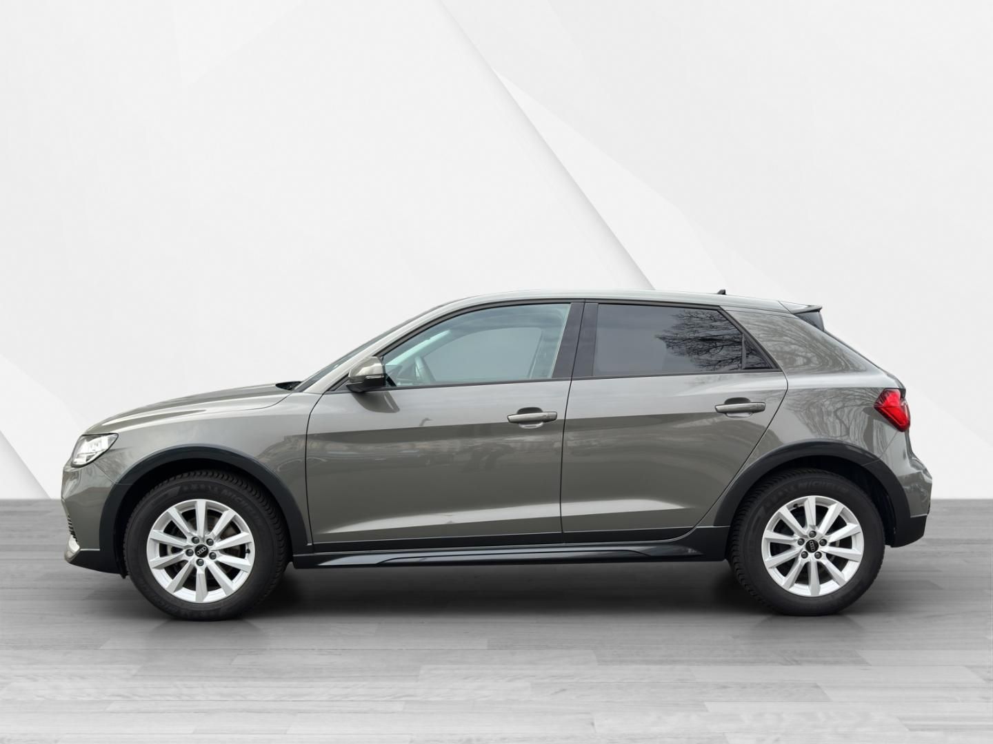 Fahrzeugabbildung Audi A1 allstreet 25 TFSI Smartphone Sitzhzg Phone Bo