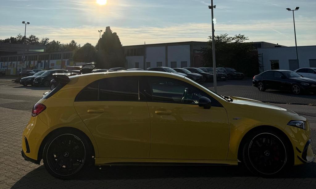 Mercedes-Benz A 45 AMG