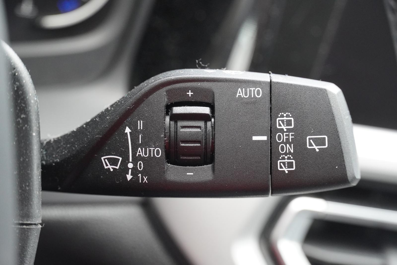 BMW 3 Series d xDrive Advantage LED Navi Tempomat SHZ PDC, миниатюра 29