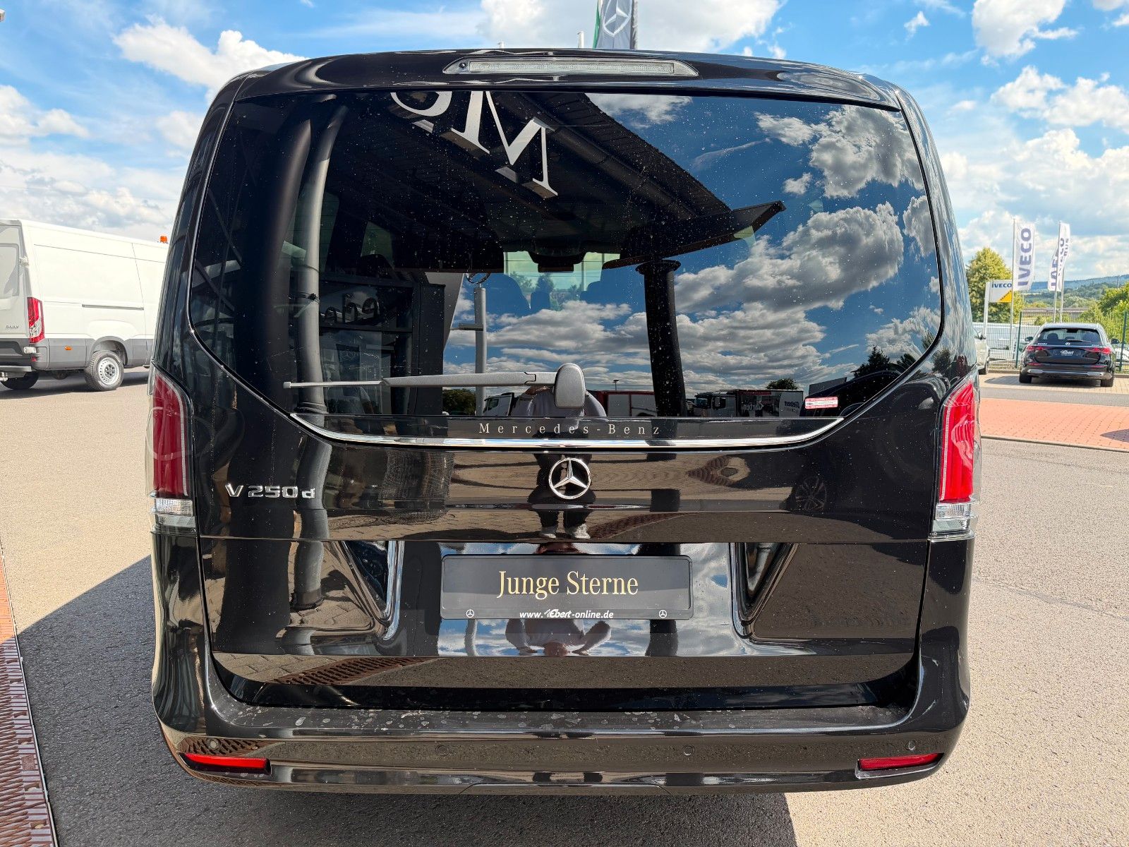 Fahrzeugabbildung Mercedes-Benz V 250 d AVA DISTRONIC 360Kamera elektr. Türen
