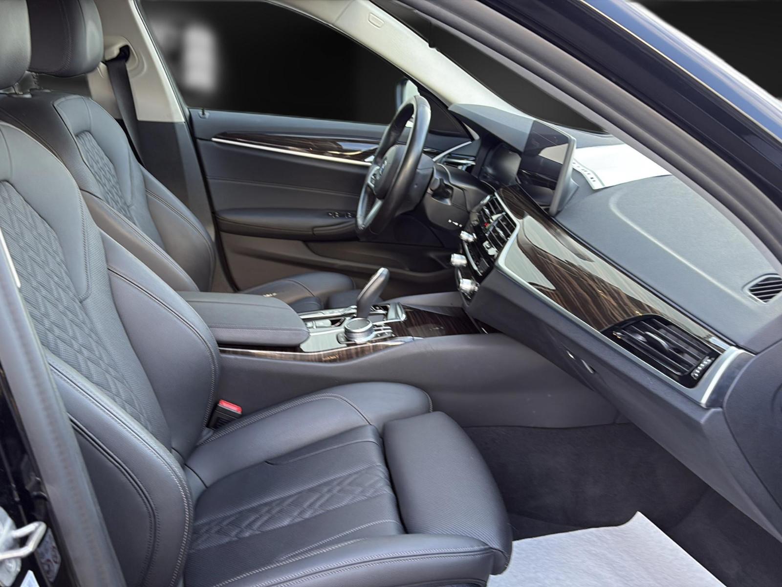 BMW 530 e xDrive DriveProfess*Leder*AHK*LED*SOH95%