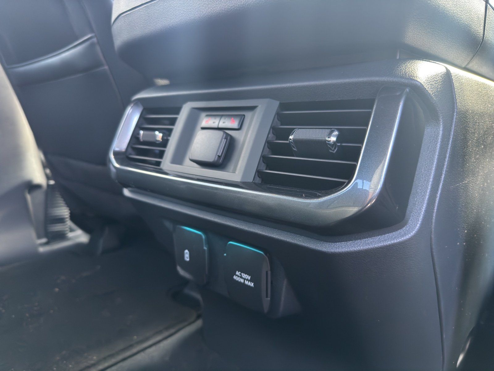 Fahrzeugabbildung Ford F-150 Lariat BLACK 4x4 NAVI/AHK/360°/PANORAMA