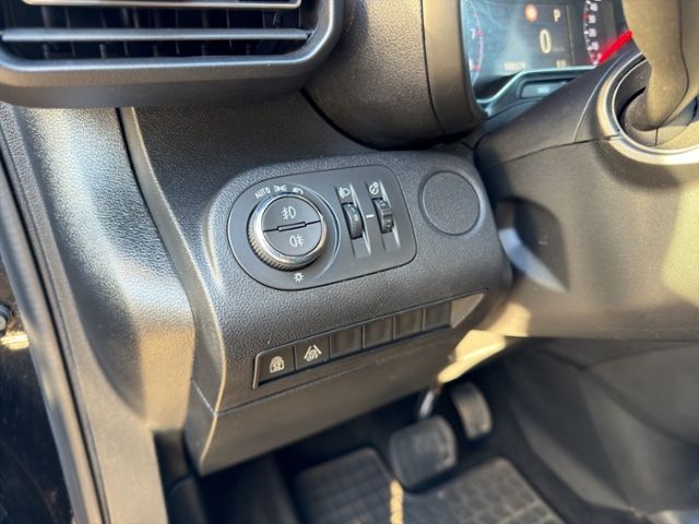 Fahrzeugabbildung Opel Combo Life E Edition XL Rollstuhlrampe