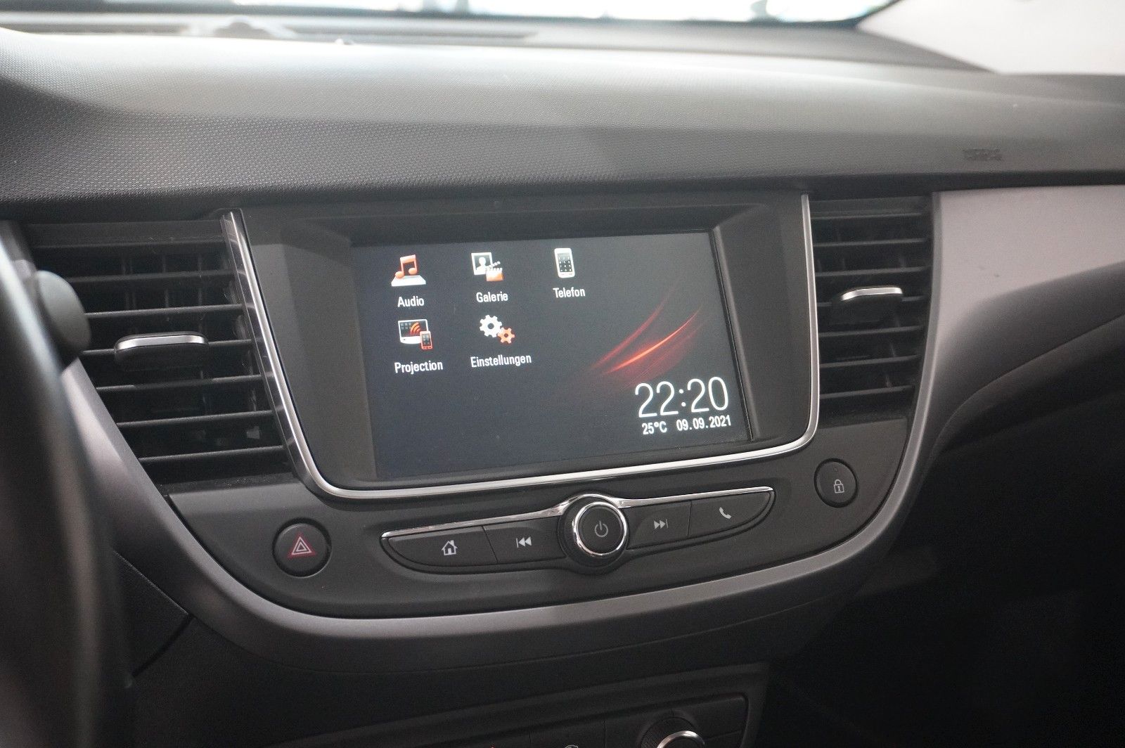 Fahrzeugabbildung Opel Crossland (X) 1.2 EDITION NAVI/LED/TEMP./DAB+