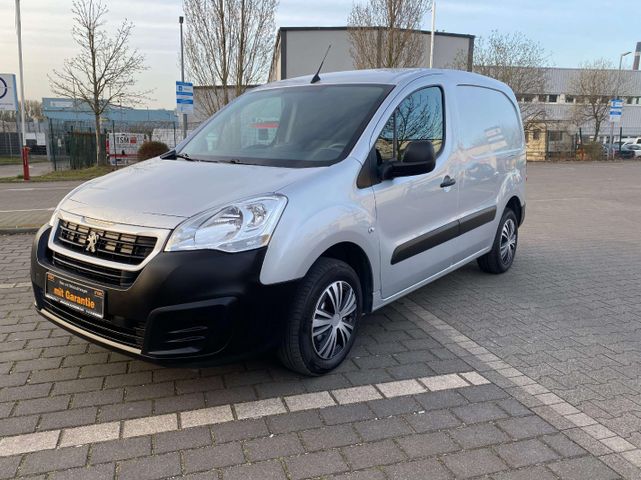 Peugeot Partner *Navi*Klim*PDC*3.Sitzer*EFH*SH.Gepflegt*