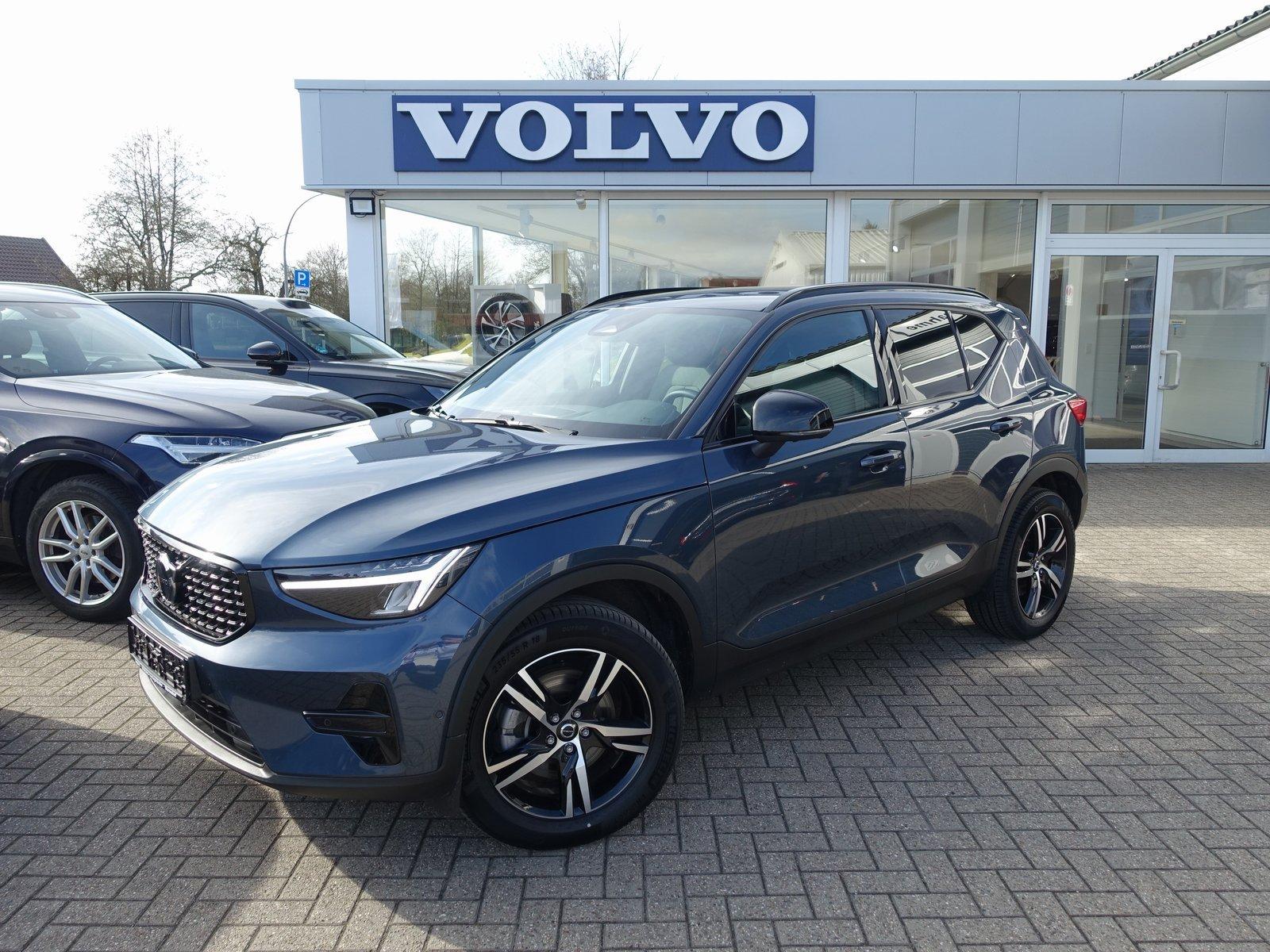 Volvo XC40 Plus Dark B4 Mild-Hybrid/StandH/360°
