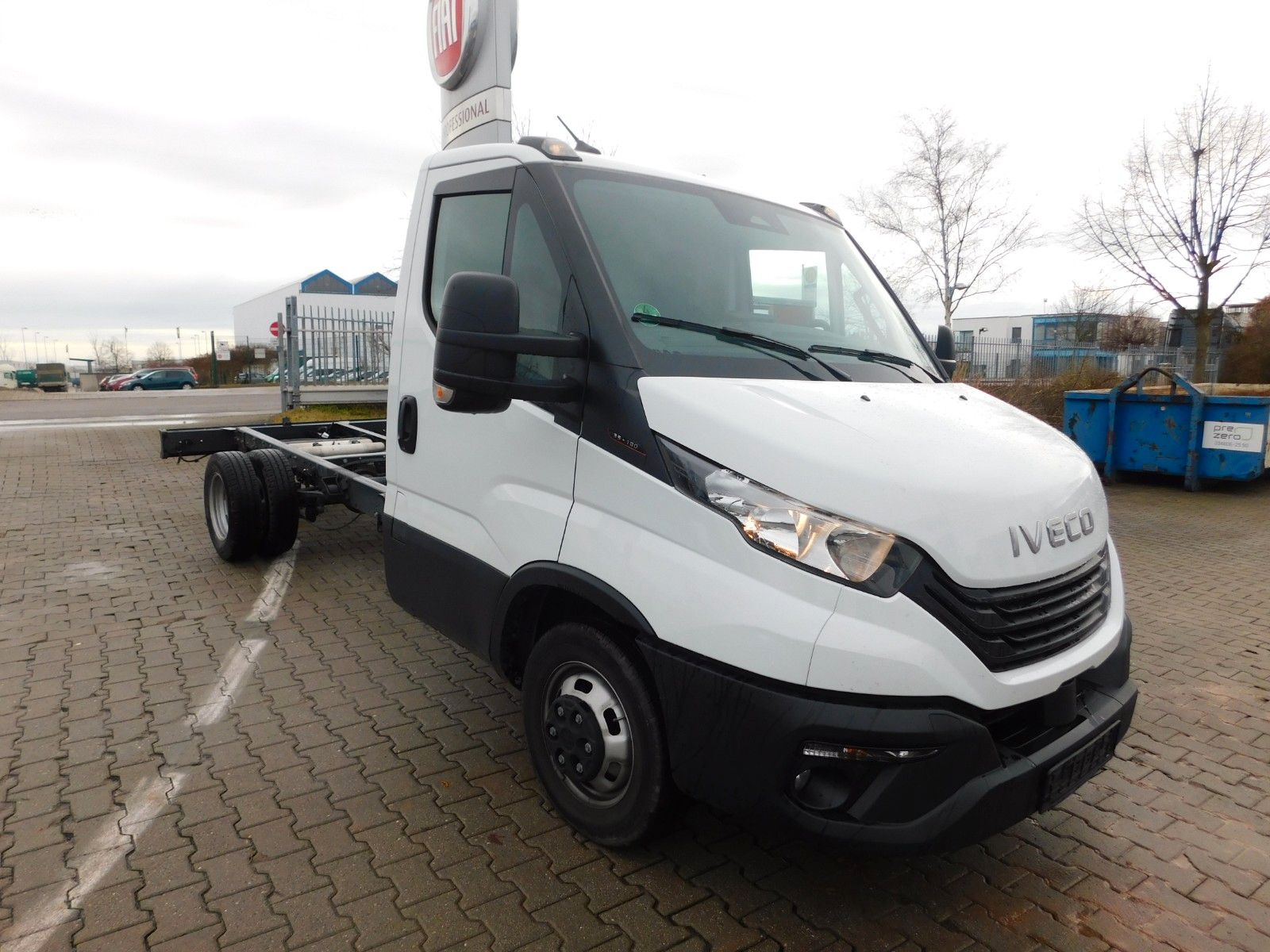 Fahrzeugabbildung Iveco Daily 35C18H/P Fahrgestell/Luftfederung/ AHK