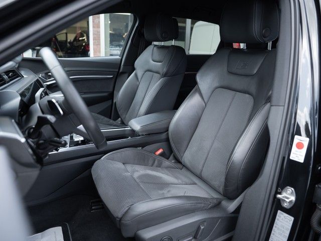 e-tron 50 quattro S line LUFTFEDERUNG+AHK+MATRIX