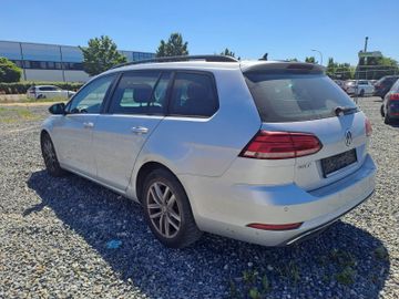 Volkswagen Golf - 8