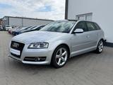 Audi A3 Sportback 1.8 TFSI S line Sportpaket plus - Audi A3: 8 L