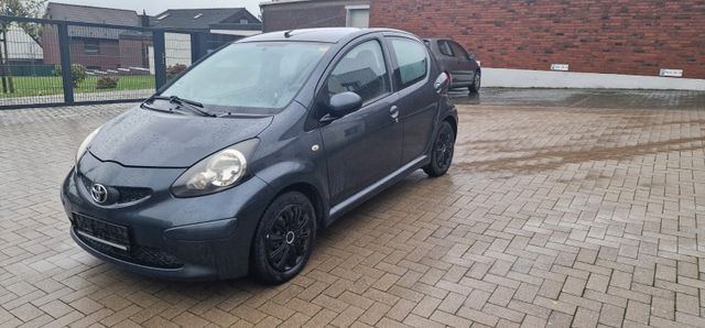 Toyota Aygo (X) 1,0 -