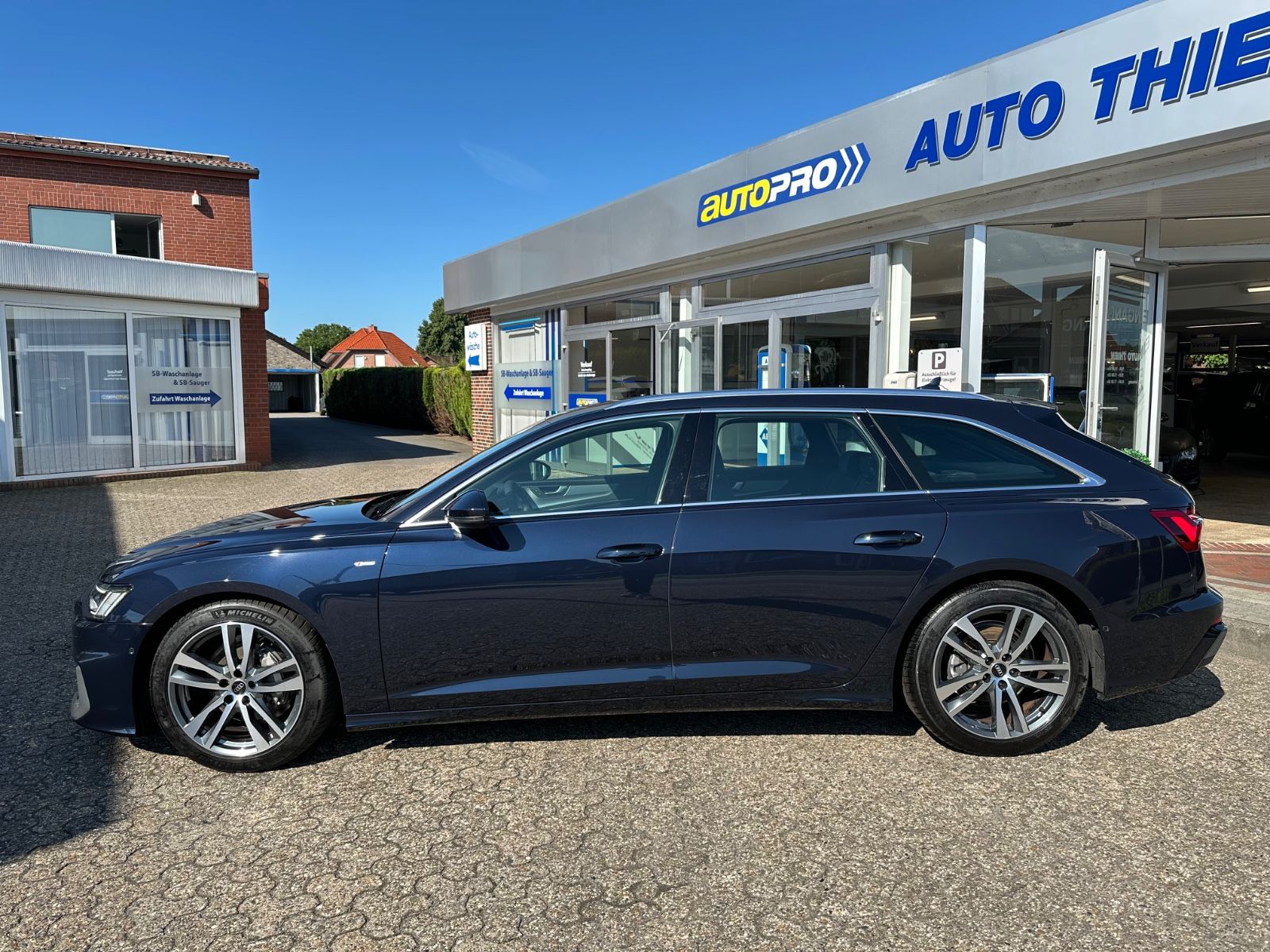 Fahrzeugabbildung Audi A6 Avant 40 TDI S line S Tronic ACC/Matrix/Navi