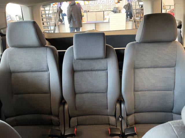 Volkswagen Touran Conceptline *KLIMA*TEMPOMAT*SZHZ*
