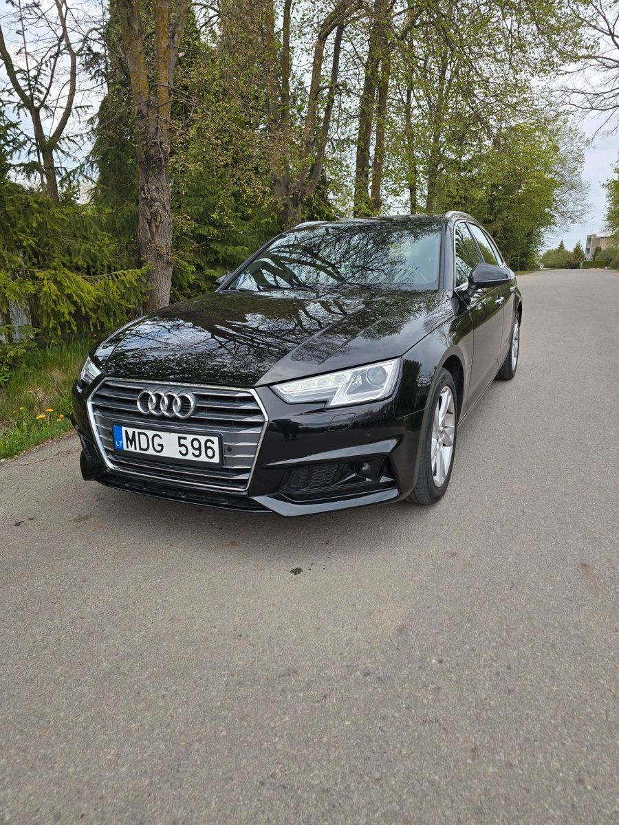 AUDI Audi A4 kombi 2,0 Liter Benzin-Elektro