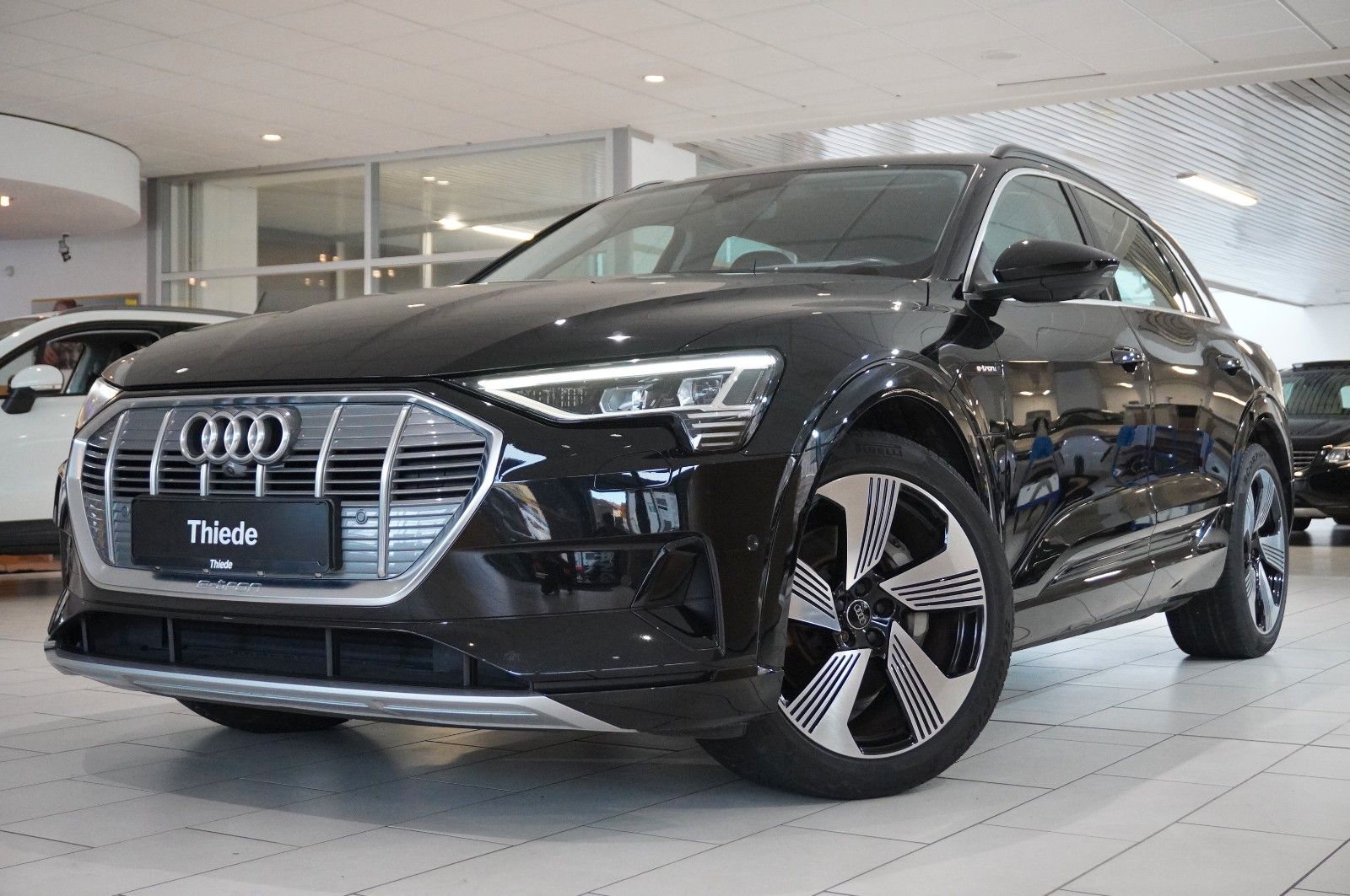 Fahrzeugabbildung Audi e-tron 50 quattro ADVANCED NAVI/LED/SPORT/SH/DAB
